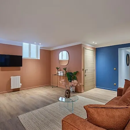 Center Of Bastille By Prestige
